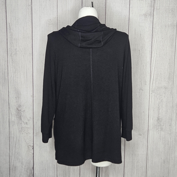 Torrid Active Open Front Black Hooded Cardigan With Pockets, sz 2 - Picture 3 of 5